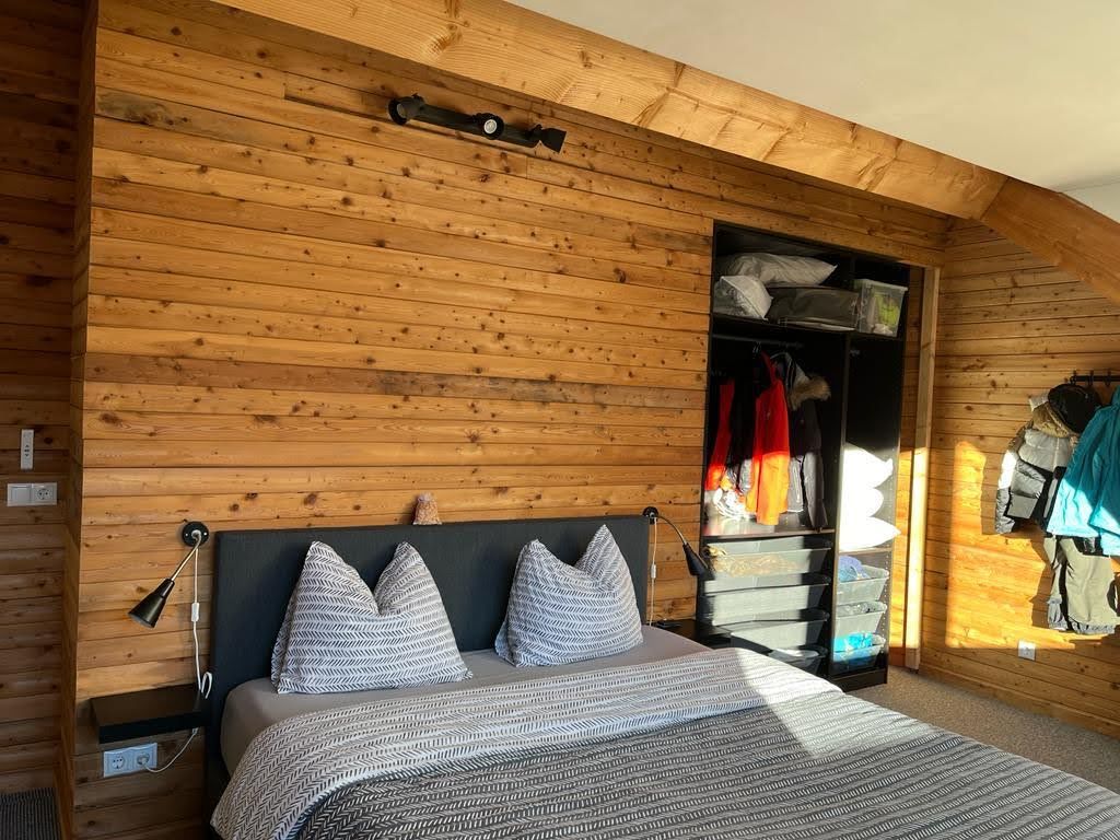 Chalet Presseggersee 5 comfortable bedrooms with double box spring beds for 10 guests